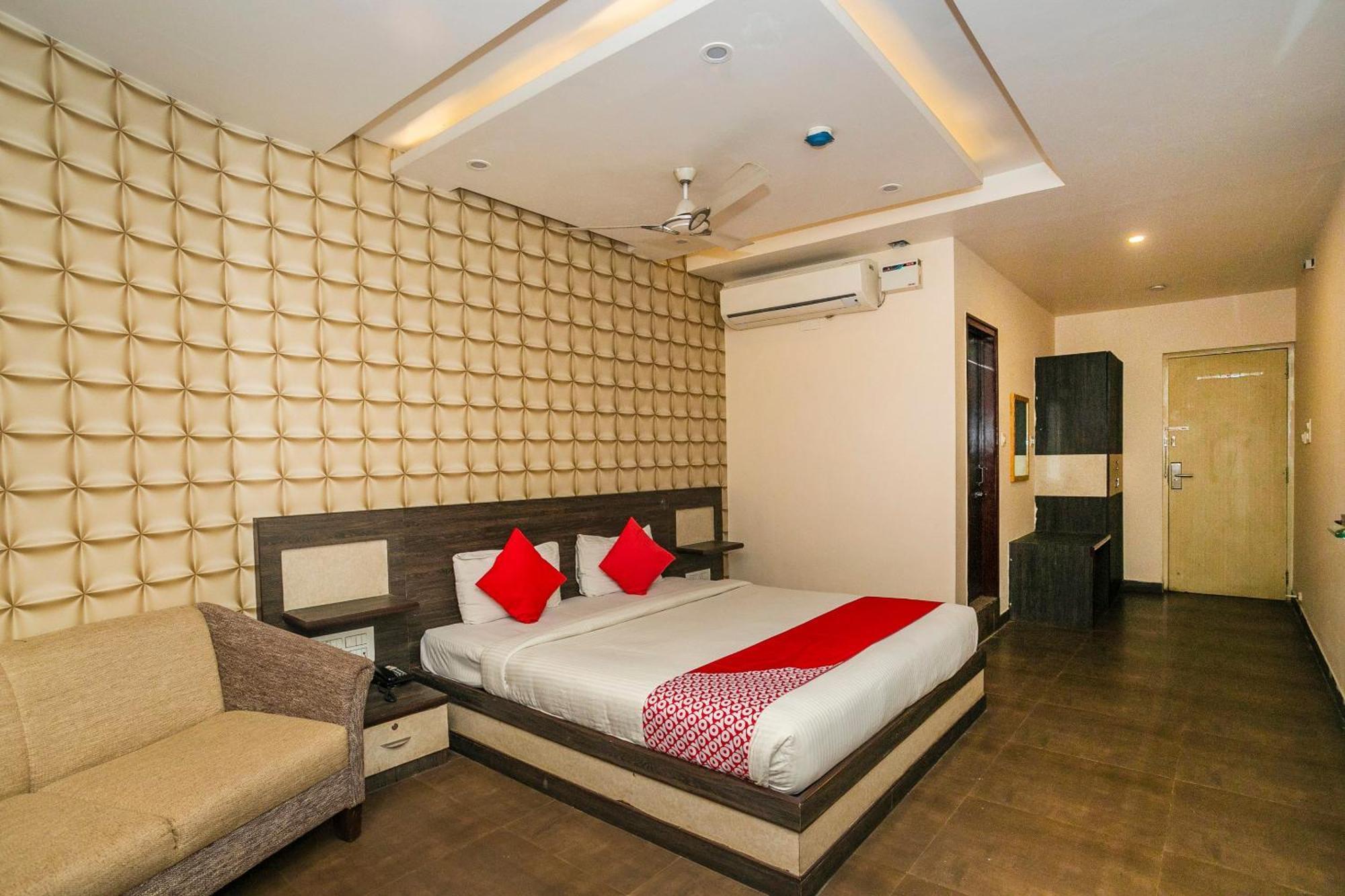 Super Collection O Indian Suites Near Sitara Restaurant Bangalore Exterior foto